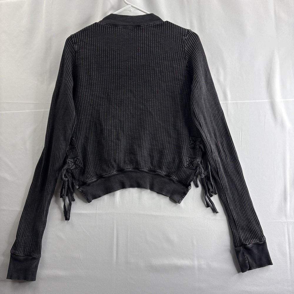 FP One Cropped Shirt Woman's Small Black Long Sleeve - Picture 6 of 6